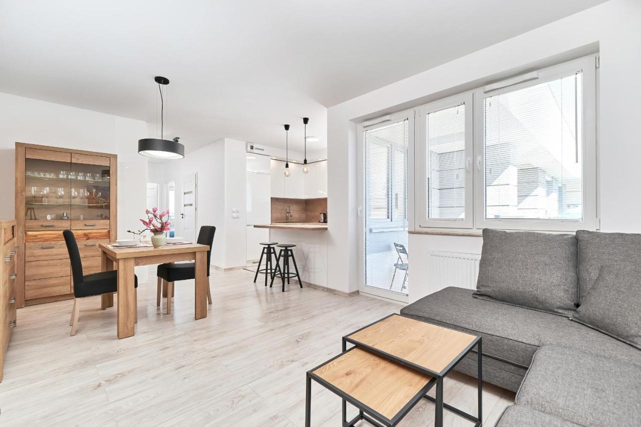 Exclusive Apartments Teczowa With Underground Parking By Noclegi Renters 브로츠와프 외부 사진