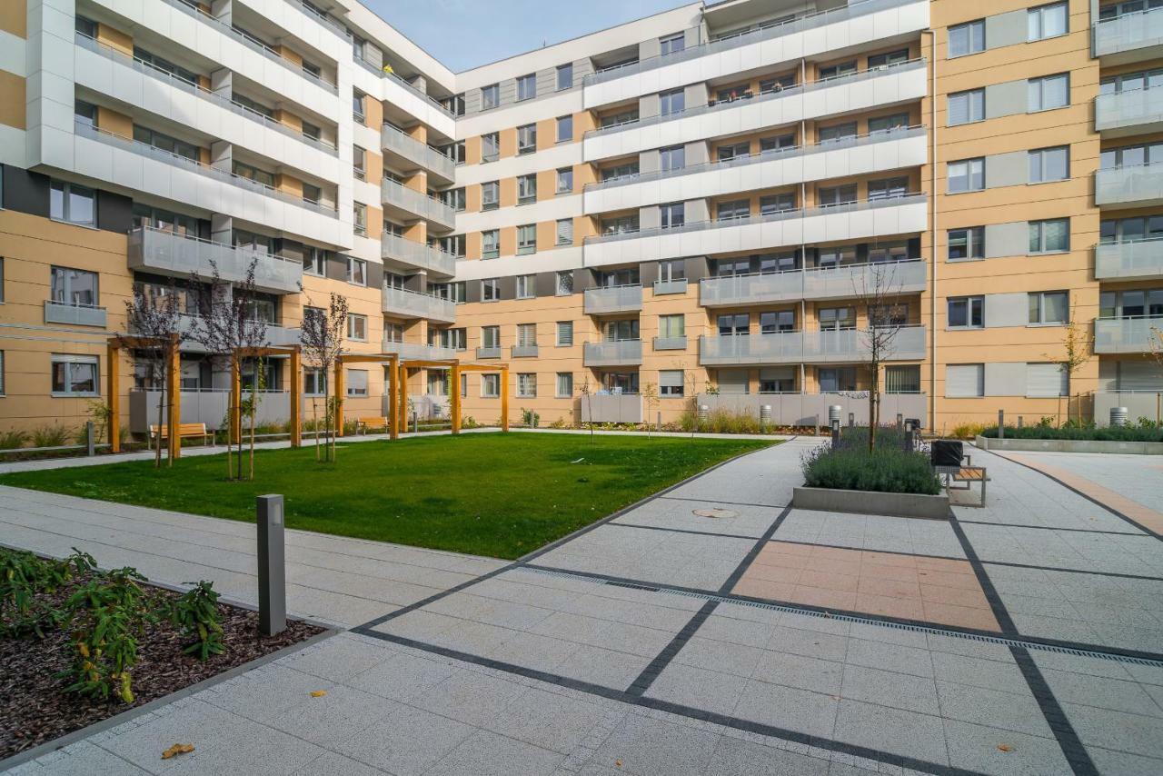 Exclusive Apartments Teczowa With Underground Parking By Noclegi Renters 브로츠와프 외부 사진